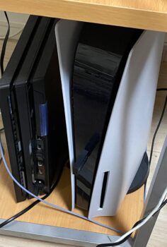 PS4とPS5の収納ラック